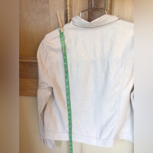 Curve Appeal M linen/ rayon classic button up jacket - Picture 3 of 6